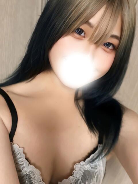 あみか◆潮吹き体質敏感痴女 即イキ淫乱倶楽部（デリヘル）