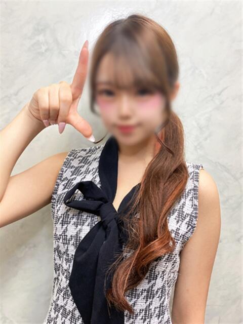 らら 渋谷くいーんず（素人専門ホテヘル＆デリヘル）