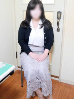 すみれ 熟女デリヘル秘宝館Z（鶯谷/デリヘル）