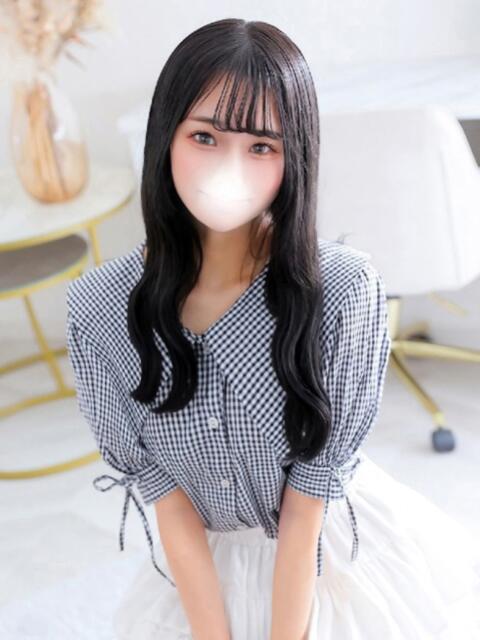 りいな★田舎育ち色白ロリ美少女 Chloe五反田本店　S級素人清楚系デリヘル（デリヘル）