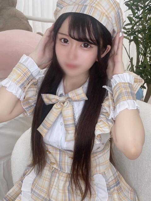 しおり E+アイドルスクール 大阪・日本橋店(デリヘル)
