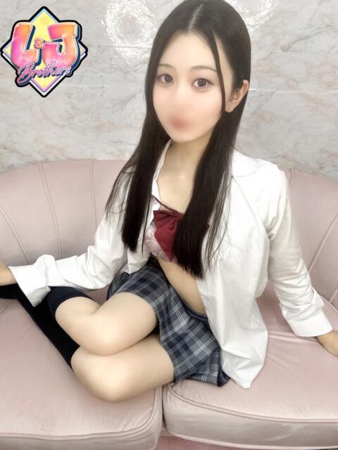 ゆみ ずっと触れてたい色白柔肌 L＆Jブラザーズ（デリヘル）