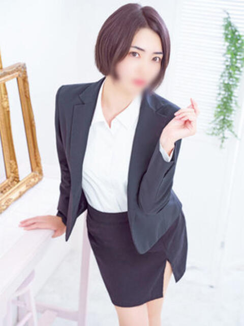 小島もこ e女商事 池袋店（ホテヘル＆デリヘル）