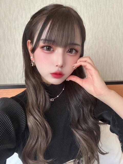 みお 舐めたくてグループ~君とサプライズ学園~越谷校(デリヘル)