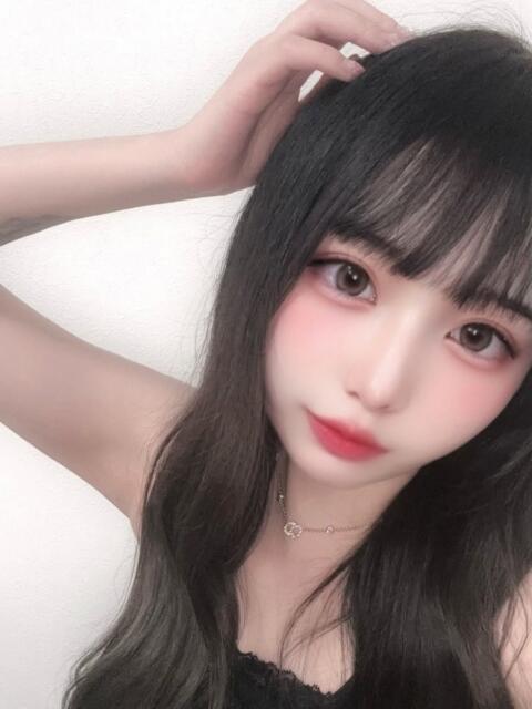 みお 舐めたくてグループ~君とサプライズ学園~越谷校(デリヘル)