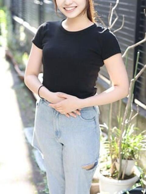 手塚まき 全裸妻NTRサークル（デリヘル）