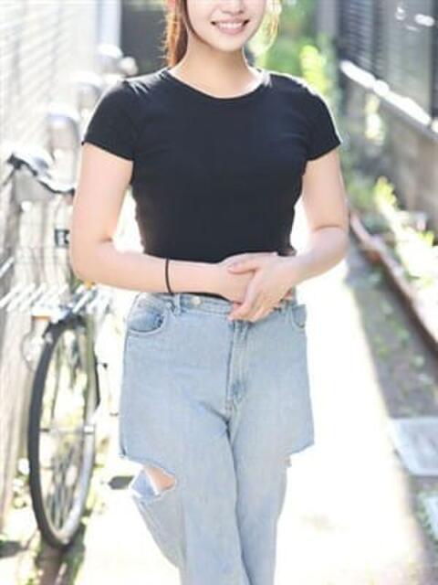 手塚まき 全裸妻NTRサークル（デリヘル）