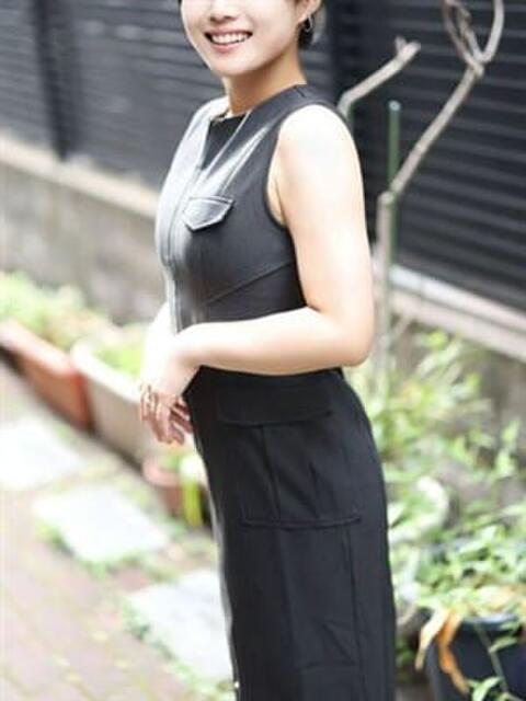 水森ゆうき 全裸妻NTRサークル（デリヘル）