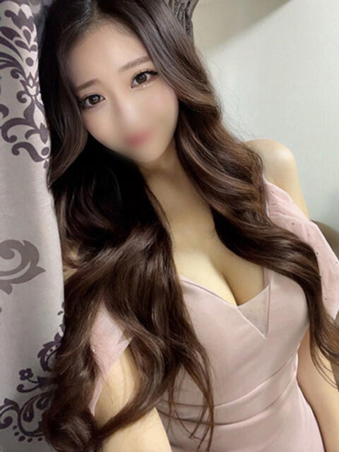 香坂えみ ウルトラロイヤル（デリヘル）