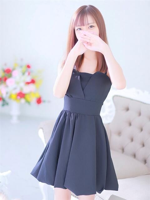 なや★スレンダー・愛嬌満点♡ フルフル☆60分10000円☆(RUSH ラッシュ グループ)(デリヘル)