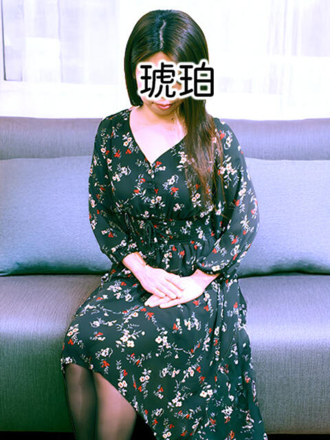 児島 琥珀(渋谷)(人妻デリへル)