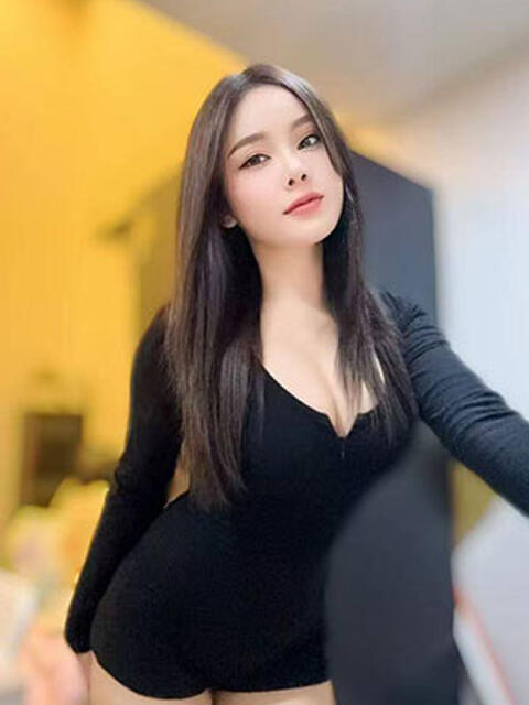 えみれ ラッキーラッキー（アジアンデリヘル）