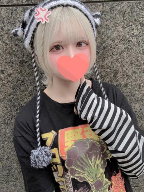 まき 強制無制限のヤ〇放題の出し放題(デリヘル)