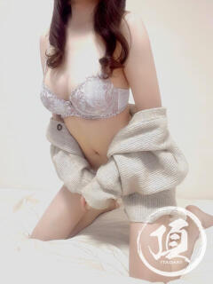 瑠璃 りるは 頂-ITADAKI-（宇都宮/デリヘル）