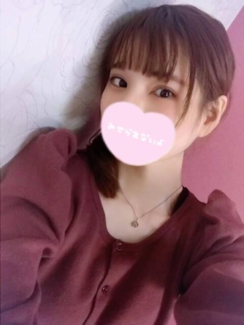 さとみ☆未経験超可愛いモデル清純 PREMIUM萌え可愛いチョコレート～全てのステージで感動の体験を～（デリヘル）