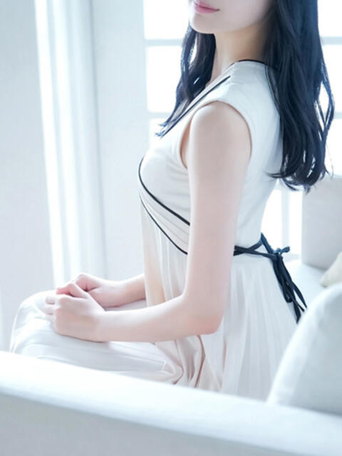 栞(しおり) グランドオペラ東京(高級デリヘル)