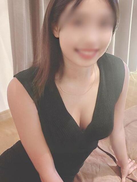 海野あみ アロマギルド厚木店（【非風俗】メンズエステ）