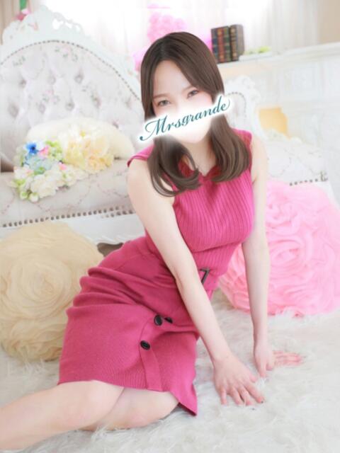 吉乃(よしの) ミセス グランデ（若妻・人妻デリヘル）