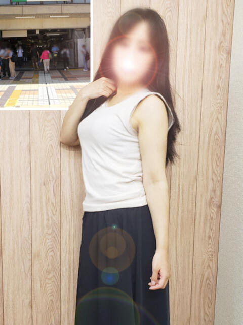 よしの 松戸駅西口ママ友さーくる（人妻デリヘル）