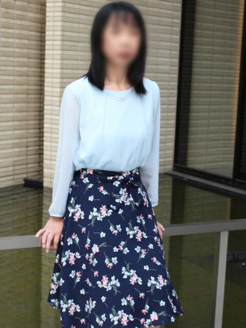 はるこ 完熟ばなな神戸・三宮店（待ち合わせ型熟女デリヘル）