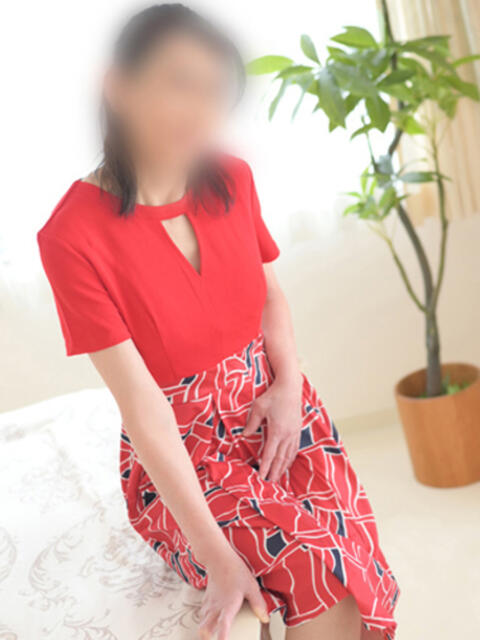 ともえ 奥様の実話 梅田店（人妻ホテヘル）