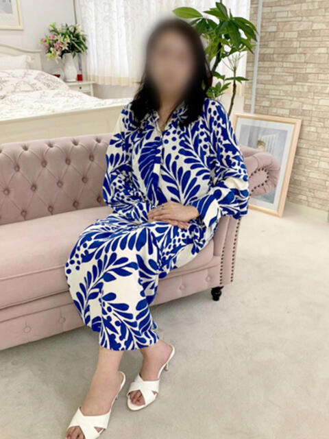 ゆりね 奥様の実話 梅田店（人妻ホテヘル）