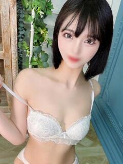 すずは【色白清楚娘はドスケベ】 STELLA NEXT－ステラネクスト－（新宿・歌舞伎町/デリヘル）