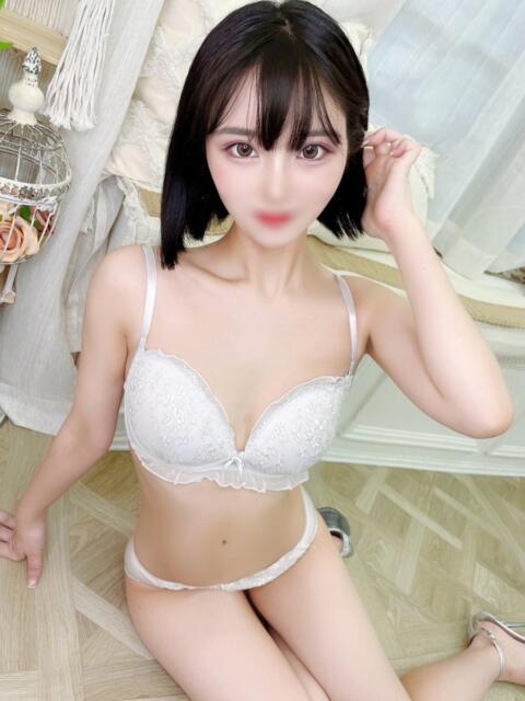 すずは【色白清楚娘はドスケベ】 STELLA NEXT－ステラネクスト－（デリヘル）