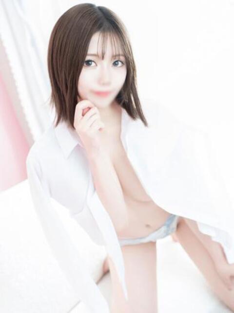 まり E+アイドルスクール品川店（デリヘル）