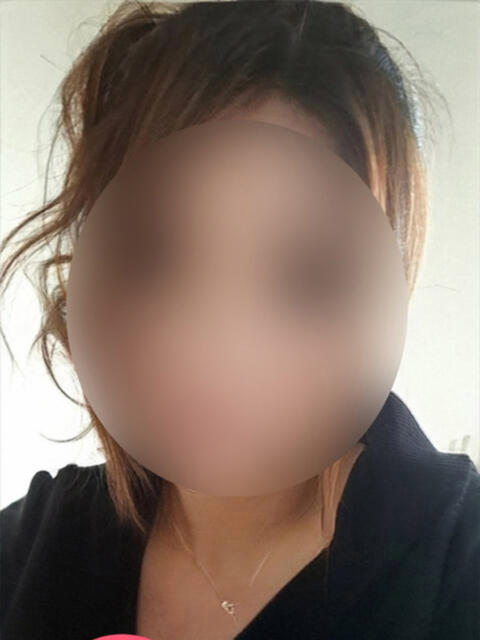 ゆん 人妻セレクション（人妻デリヘル）