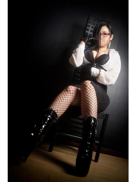 妃(きさき) 黒薔薇（派遣型SM倶楽部）