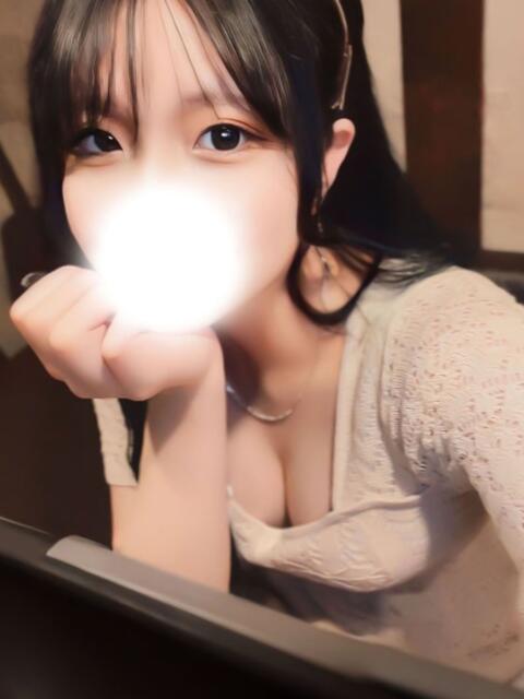 ゆのん◆天然Eカップおっとり娘 即イキ淫乱倶楽部（デリヘル）