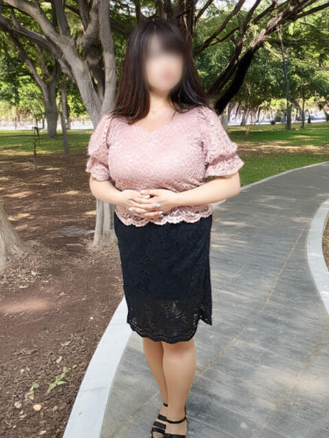 めぐみ 新宿ミセスラウンジ東京（待ち合わせ＆デリバリー）