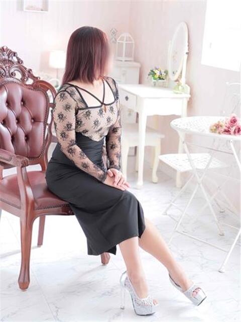 みん 佐賀人妻デリヘル 「デリ夫人」（人妻デリヘル）