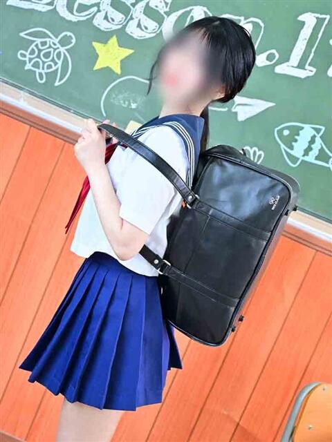 もも Lesson.1沖縄校（風俗エステ）