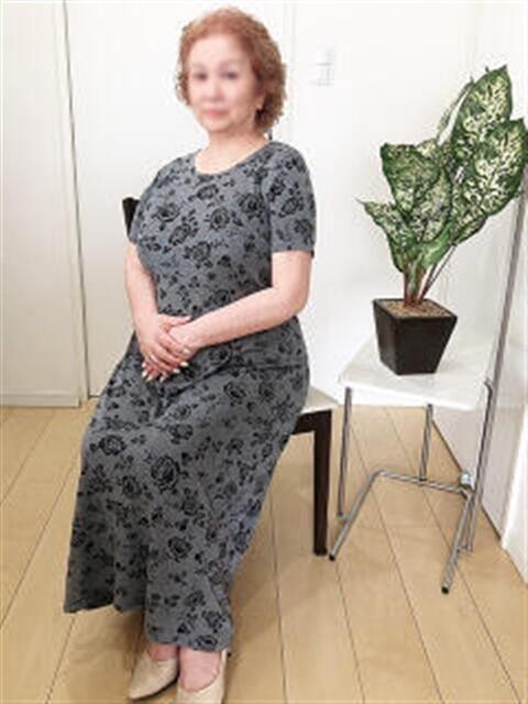 岩崎ちずる おふくろ（人妻デリヘル）