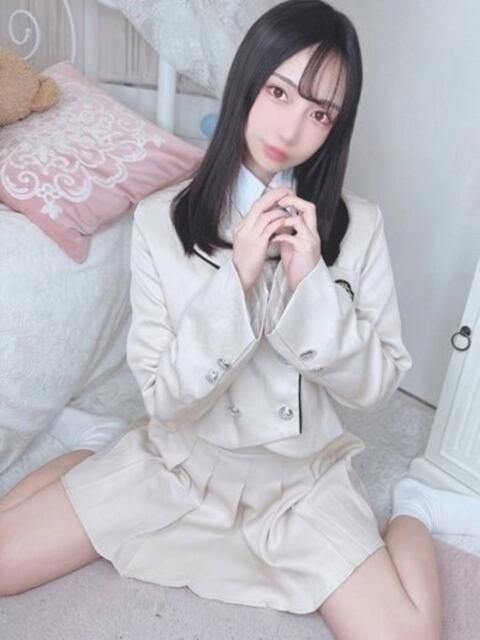 まひろ E+アイドルスクール　大阪・日本橋店（デリヘル）