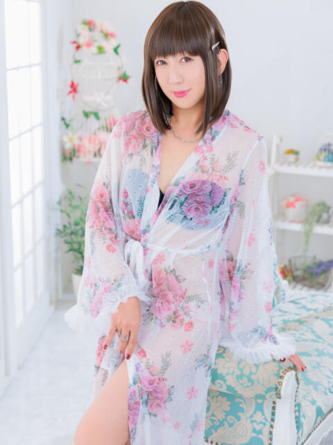 すみれ ニューハーフ・女装娘・男の娘系デリヘルのドレスガーデン渋谷店（ニューハーフデリヘル）