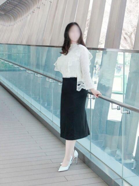 水瀬 えみ こあくまな熟女たち 上野・御徒町店 (KOAKUMAグループ)(人妻・熟女デリヘル)