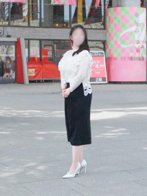 水瀬 えみ こあくまな熟女たち 上野・御徒町店 (KOAKUMAグループ)(人妻・熟女デリヘル)