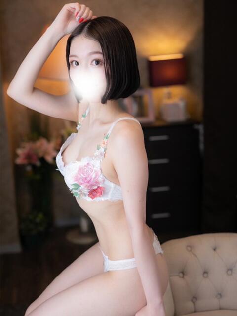 春/はる・現役CA Platinum Legend(プラチナムレジェンド)(デリヘル)