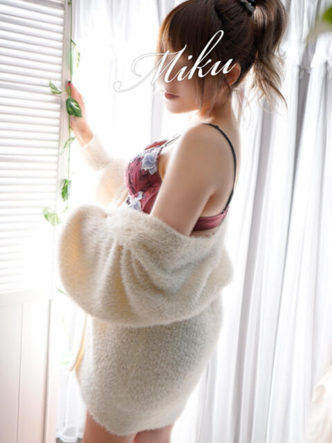 みく 錦糸町人妻花壇（人妻デリヘル）