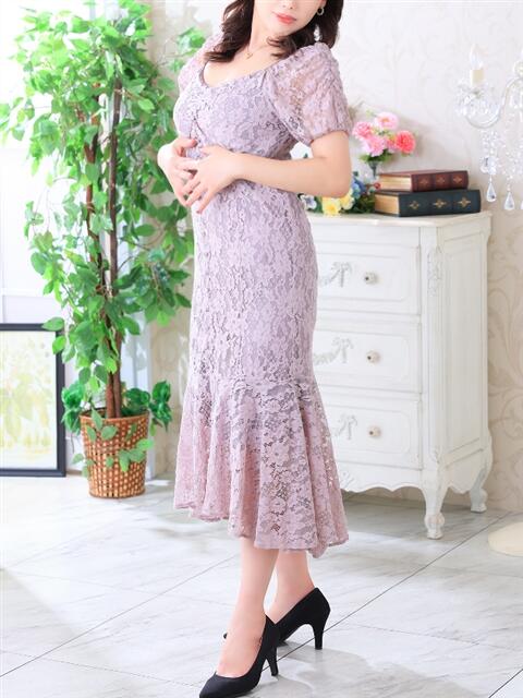 白咲 ひな 人妻セレブ宮殿（人妻デリヘル）