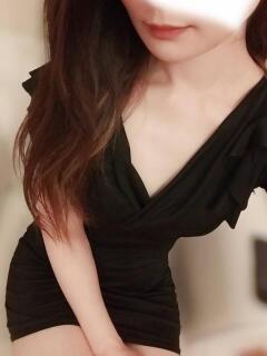 足立りか The ROYAL CLASS（中洲/メンズエステ）