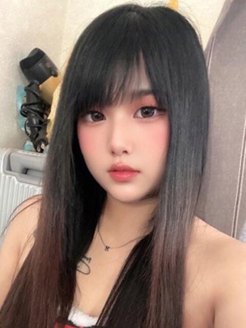 容深那（いるみな） 極嬢