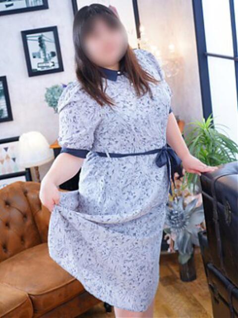 すもも 妻天 梅田店(ホテヘル&人妻・熟女近郊デリバリー)