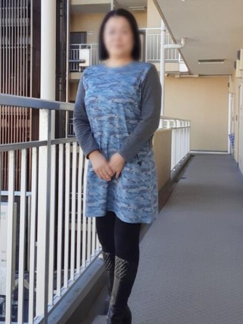 ひとみ みやこ(熟女デリヘル)