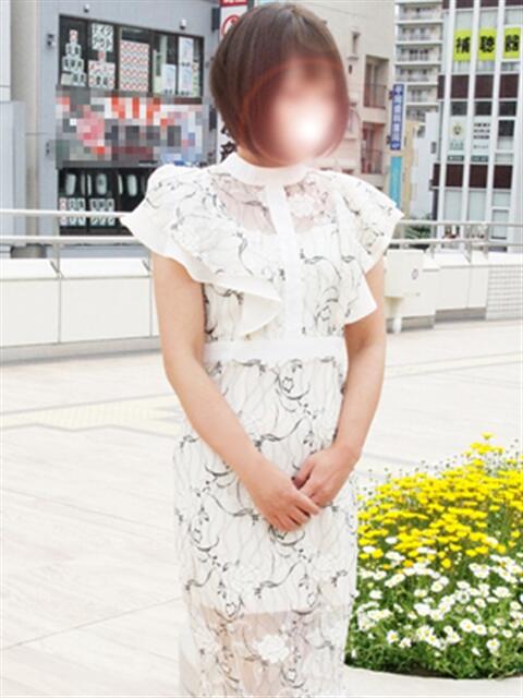 新田ゆか 松戸人妻花壇（人妻デリヘル）