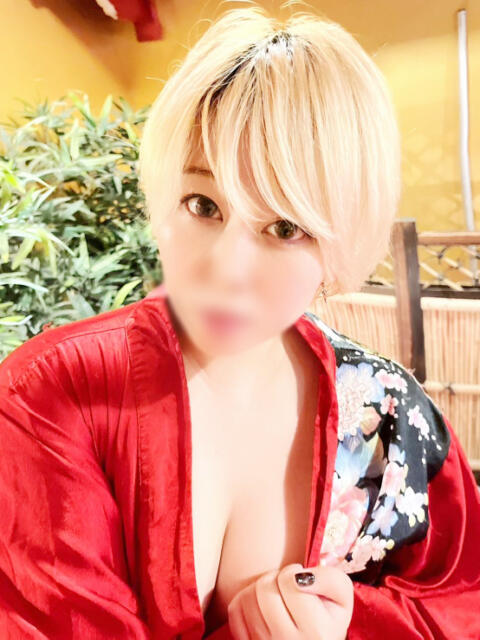 るな 紅(くれない)（セクキャバ）