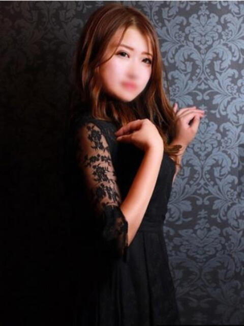 エマ ドMな奥さん 十三店(人妻ホテヘル&デリヘル)